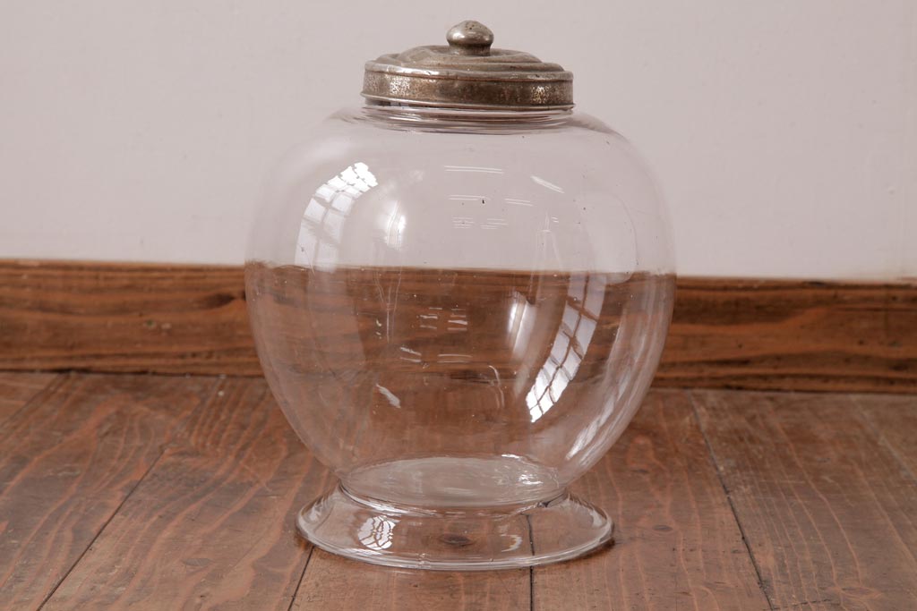 レトロ雑貨　昭和レトロ　ふっくらとしたフォルムが可愛らしい地球瓶(ガラス瓶、ガラスビン)(R-038416)