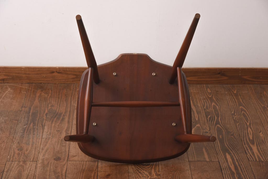 ヴィンテージ家具　イギリスビンテージ　ERCOL(アーコール)　希少!洗練された佇まいのラダーバックチェア(ダイニングチェア、椅子)(R-038473)