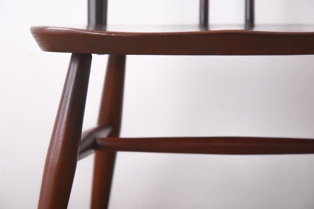 ヴィンテージ家具　イギリスビンテージ　ERCOL(アーコール)　希少!洗練された佇まいのラダーバックチェア(ダイニングチェア、椅子)(R-038474)