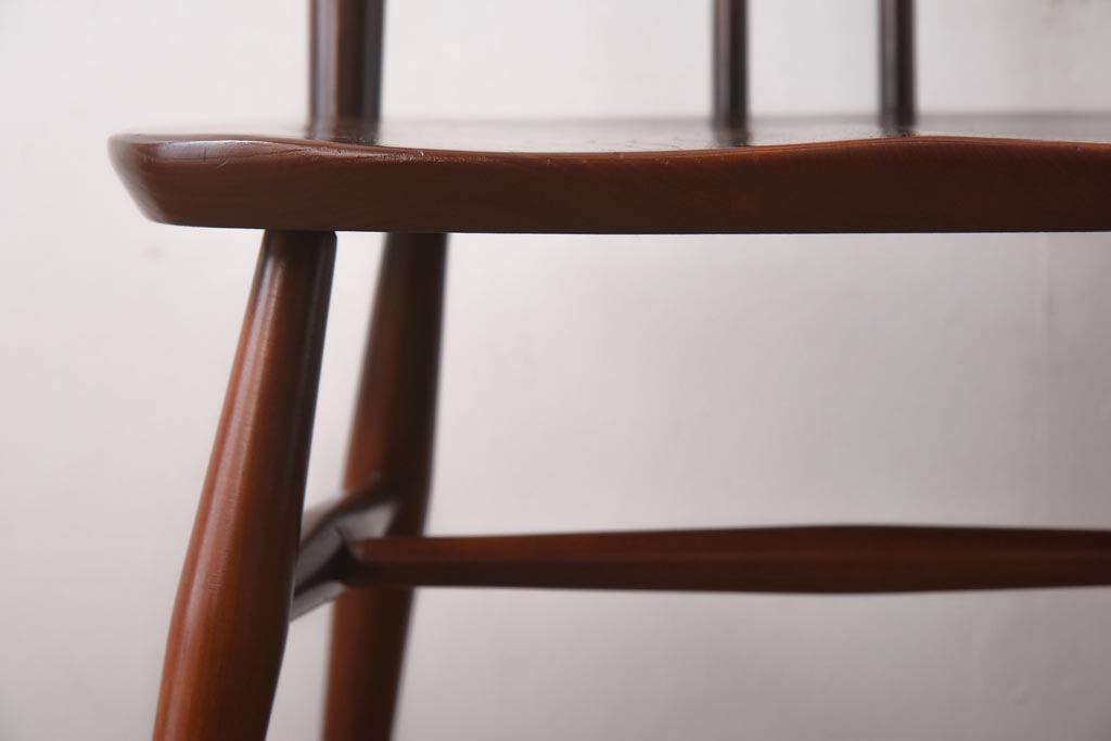 ヴィンテージ家具　イギリスビンテージ　ERCOL(アーコール)　希少!洗練された佇まいのラダーバックチェア(ダイニングチェア、椅子)(R-038475)