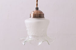 アンティーク照明　大正ロマンの雰囲気漂う古い洋館の三灯シャンデリア(3灯、天井照明、吊り下げ照明)(R-069726)