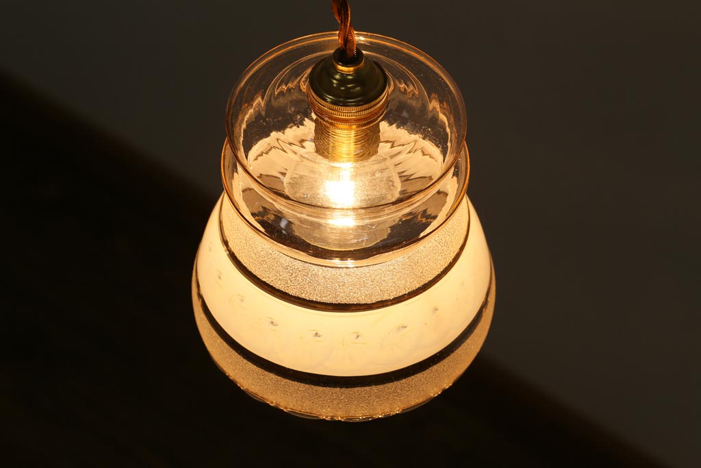 ヴィンテージ照明　イギリスビンテージ　上品な雰囲気のペンダントライト(吊り下げ照明、天井照明)(R-038498)