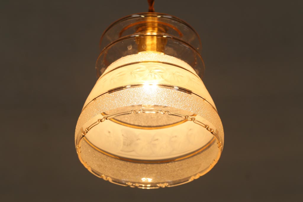 ヴィンテージ照明　イギリスビンテージ　上品な雰囲気のペンダントライト(吊り下げ照明、天井照明)(R-038498)