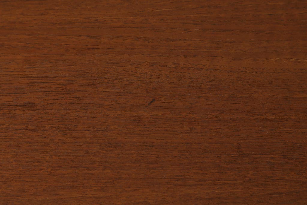 ヴィンテージ家具　イギリスビンテージ　G-PLAN(ジープラン)　Form FIVE(フォーム ファイブ)　チーク材　真鍮取っ手がお洒落な両袖デスク(机、在宅ワーク、在宅用作業台、サイドボード)(R-038512)