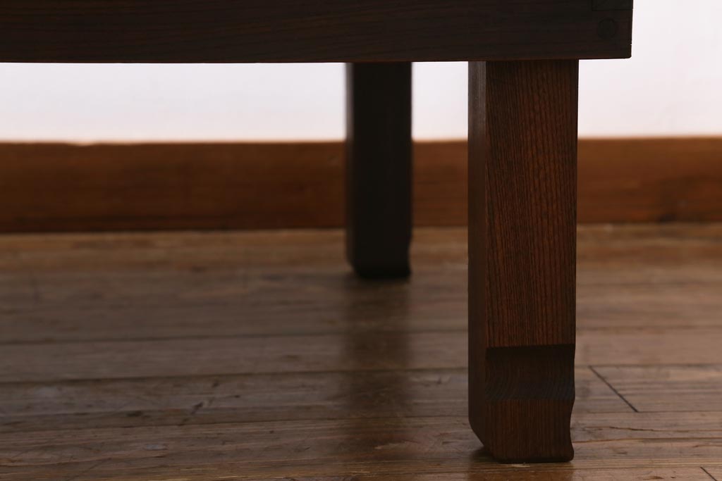 アンティーク家具　大正昭和初期　総ケヤキ材　天板一枚板　高級感漂う大振りの角ちゃぶ台(座卓、ローテーブル)(R-038516)