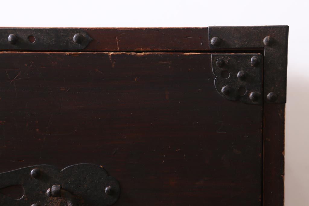 アンティーク家具　和製アンティーク　明治期　古い木の質感が渋い重ね衣装箪笥(引き出し、チェスト)(R-038518)