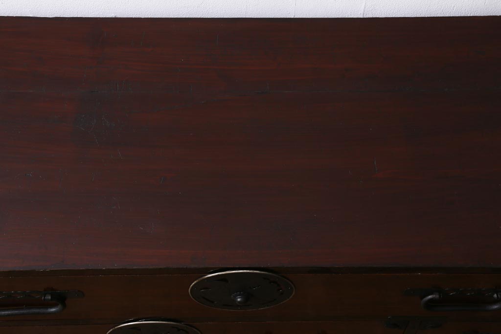 アンティーク家具　大正期　前面栗材　落ち着いた雰囲気が魅力の最上箪笥(衣装箪笥、引き出し)(R-038519)