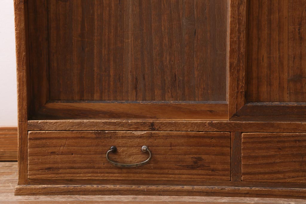 アンティーク家具　和製アンティーク　昭和初期　桐材　和の雰囲気漂う戸棚(収納棚、キャビネット)(R-038543)