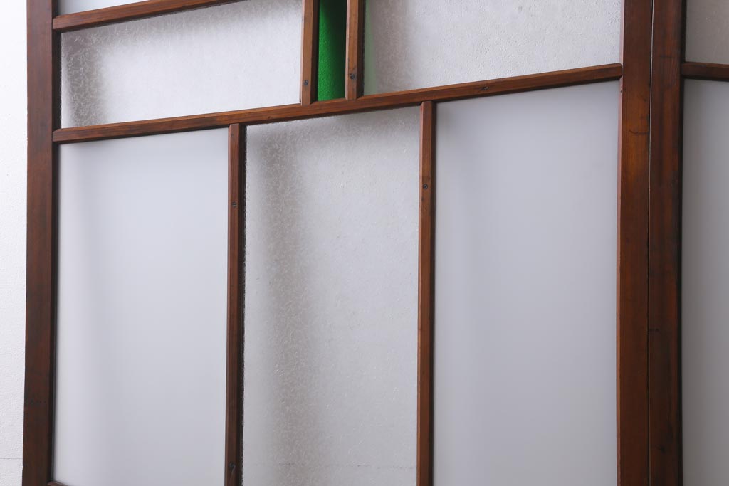 アンティーク建具　大正昭和初期　激レア　当時物色ガラス入り　赤と緑がアクセントのレトロなガラス戸2枚セット(引き戸、建具)(R-038570)