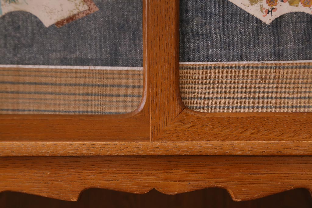 アンティーク家具　昭和中期　味わい深い木肌が魅力の茶箪笥(茶棚、飾り棚)(R-038598)