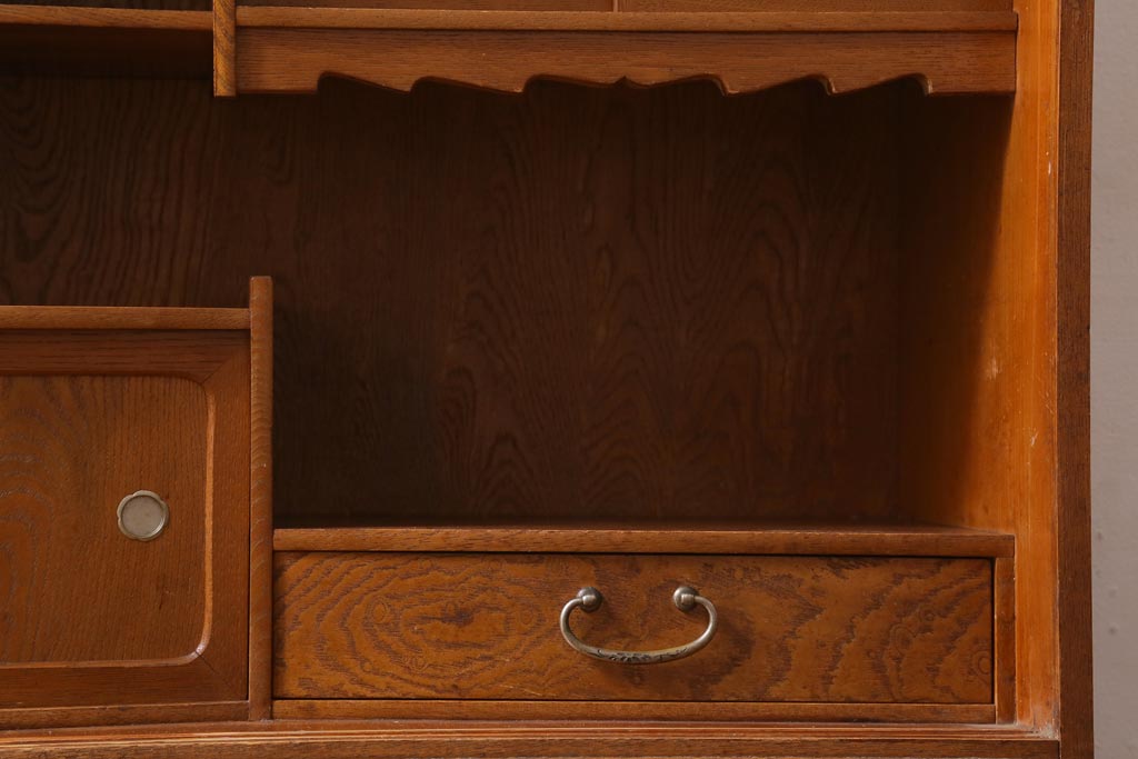 アンティーク家具　昭和中期　味わい深い木肌が魅力の茶箪笥(茶棚、飾り棚)(R-038598)