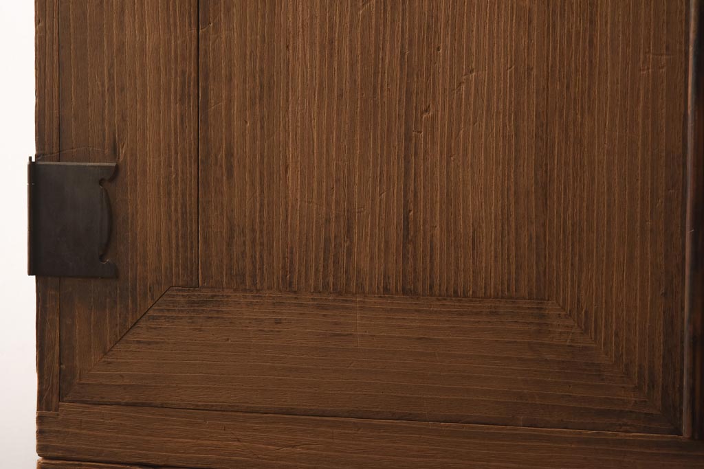 アンティーク家具　和製アンティーク　昭和初期　総桐材　和モダンな空間を演出する衣装箪笥(洋服タンス、チェスト、引き出し、桐箪笥、桐たんす)(R-038599)