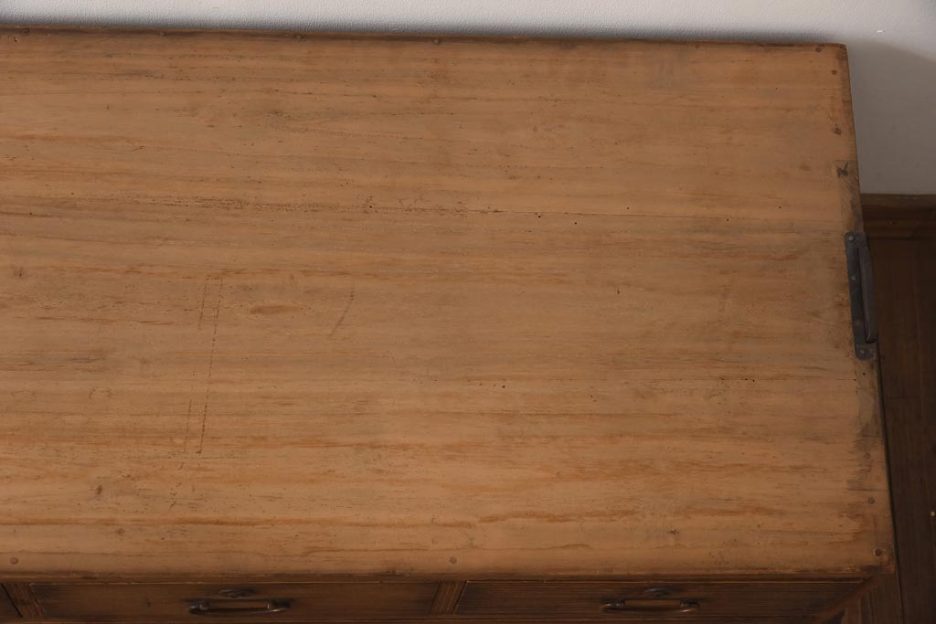 アンティーク家具　和製アンティーク　昭和初期　総桐材　和モダンな空間を演出する衣装箪笥(洋服タンス、チェスト、引き出し、桐箪笥、桐たんす)(R-038599)