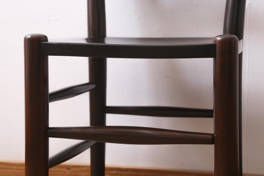 中古　松本民芸家具　シンプルなデザインが魅力的なラダーバックチェア(ダイニングチェア、椅子)(R-038605)