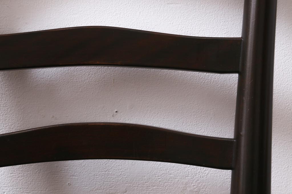 中古　松本民芸家具　シンプルなデザインが魅力的なラダーバックチェア(ダイニングチェア、椅子)(R-038606)
