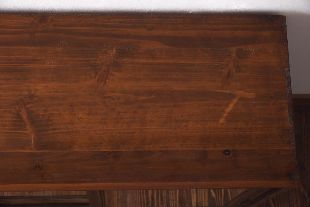 アンティーク家具　大正昭和初期　レトロな雰囲気漂うシンプルなガラス戸棚(収納棚、飾り棚)(R-038682)