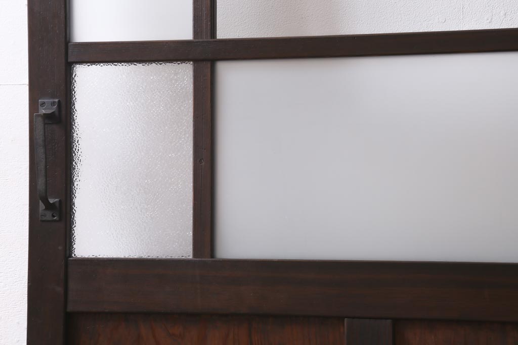 アンティーク建具　ダイヤガラス・すりガラス入り　レトロな雰囲気を盛り上げるガラスドア(建具、扉)(R-038709)