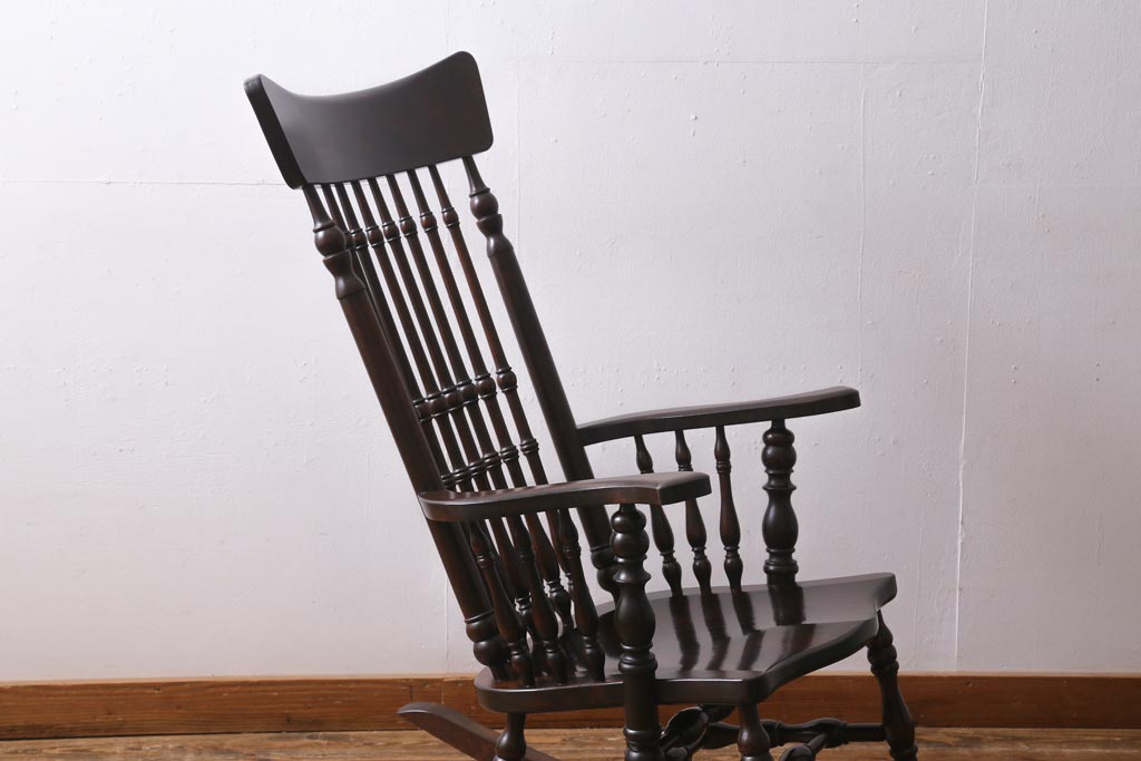 中古　松本民芸家具　上品なデザインの304F型ロッキングチェア(イス、揺り椅子)(定価約22万7千円)(R-038781)