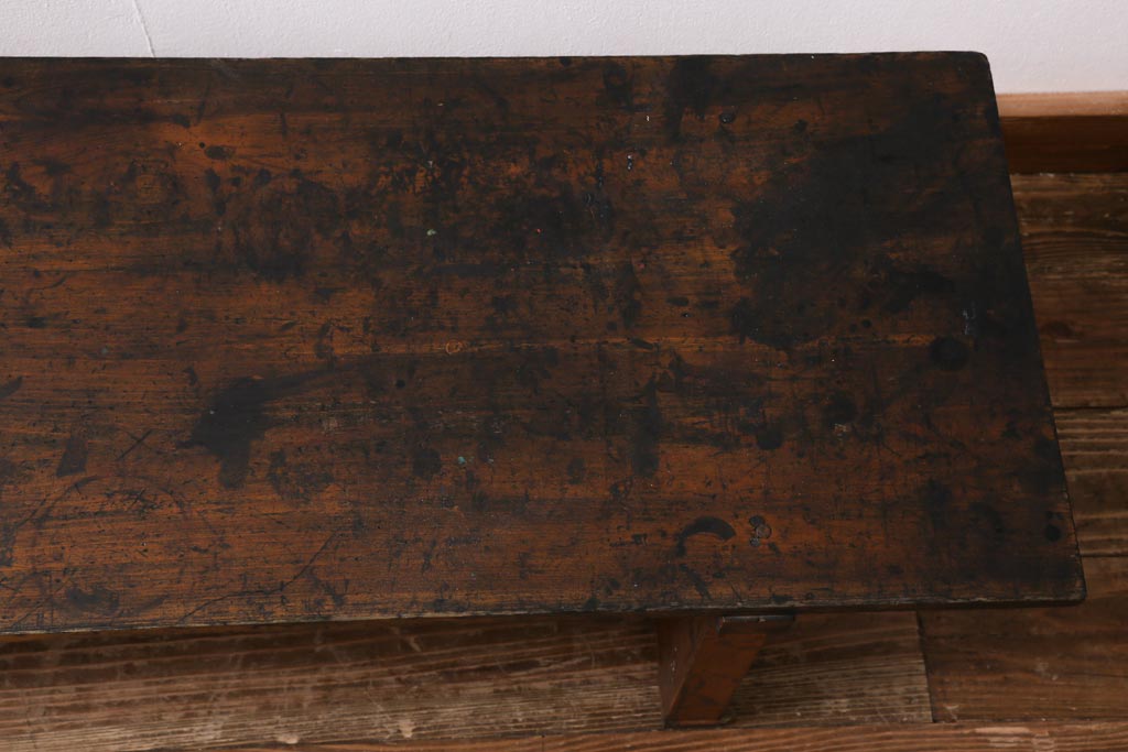 アンティーク家具　使い込まれた風合いが魅力的な文机(座机、飾り台)(R-038794)