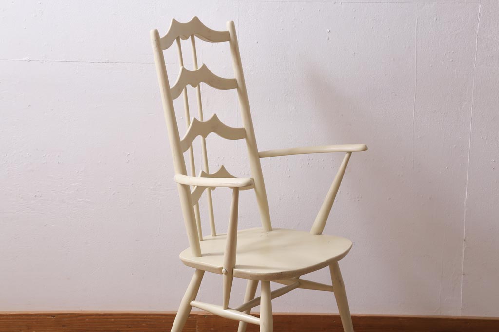 ヴィンテージ家具　イギリスビンテージ　ERCOL(アーコール)　アンティークペイント　希少!洗練された佇まいのラダーバックアームチェア(ダイニングチェア、椅子)(R-038911)