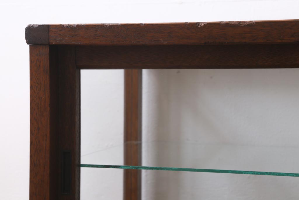アンティーク家具　和製アンティーク　年月を重ねた木の風合いが魅力のガラスケース(ショーケース、陳列棚)(R-038980)
