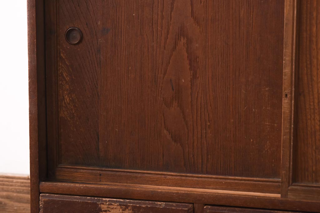 アンティーク家具　和製アンティーク　昭和初期　前面ケヤキ材　ダイナミックな木目が魅力の戸棚(茶棚、収納棚、キャビネット)(R-039017)