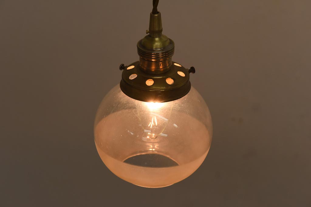 アンティーク照明　和製アンティーク　大正昭和初期　丸い形が愛らしいペンダントライト(吊り下げ照明)(R-039030)