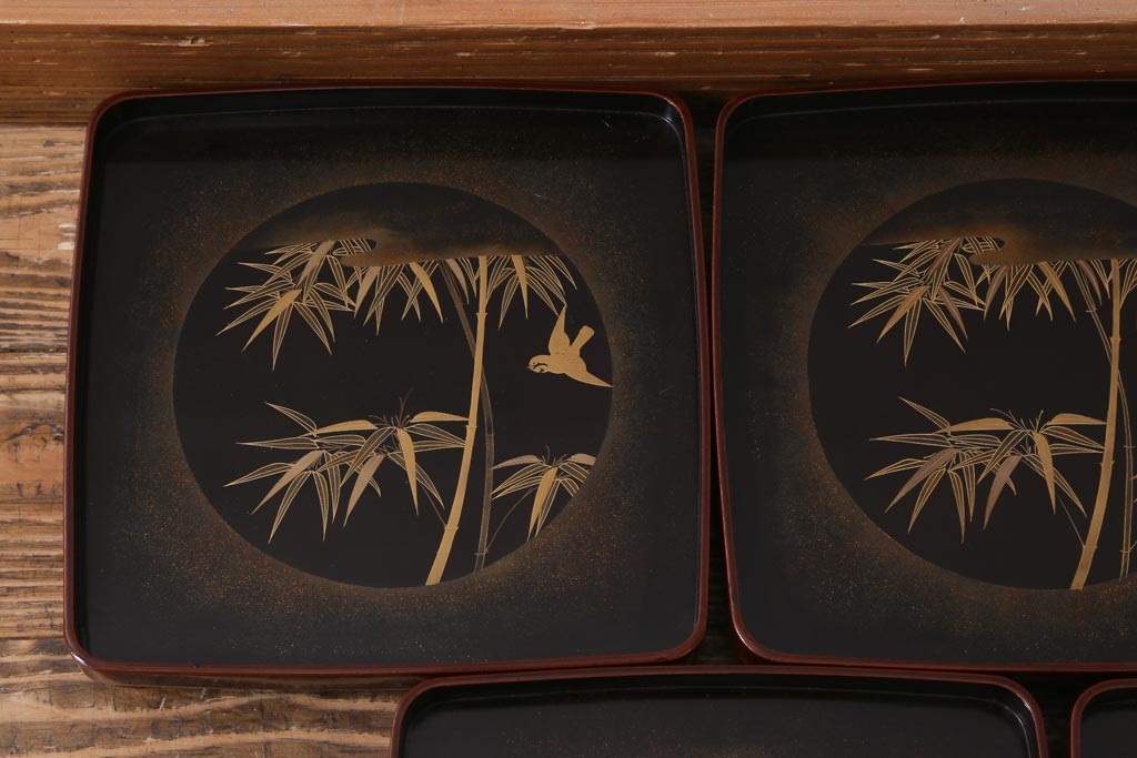 アンティーク雑貨　時代物　大正昭和初期　蒔絵　竹と雀図　漆器　角盆5枚セット(R-039110)