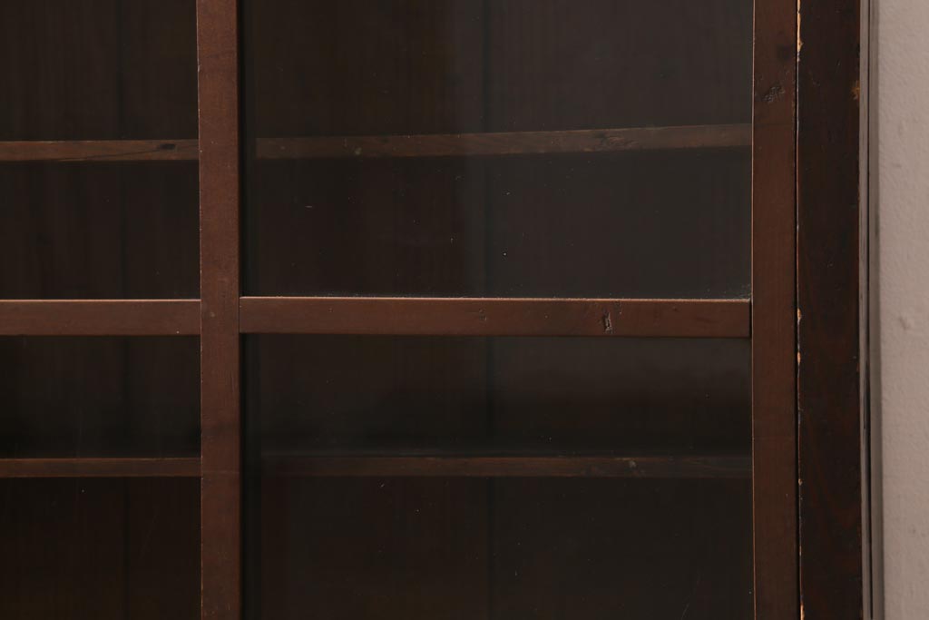 アンティーク家具　大正昭和初期　古い木の風合いがレトロな雰囲気あふれる収納棚(戸棚、サイドボード、キャビネット、棚)(R-039123)