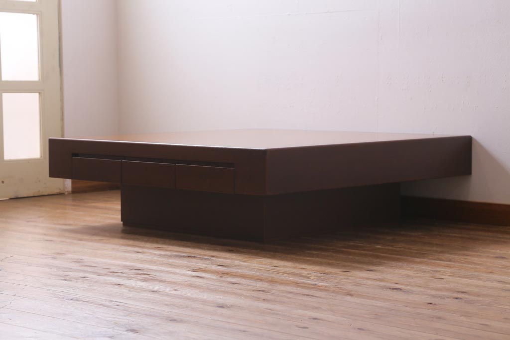 中古　CONDE HOUSE(カンディハウス)　ウォールナット材　北欧モダンなお部屋にもおすすめなセンターテーブル(リビングテーブル、コーヒーテーブル、座卓)(R-039141)