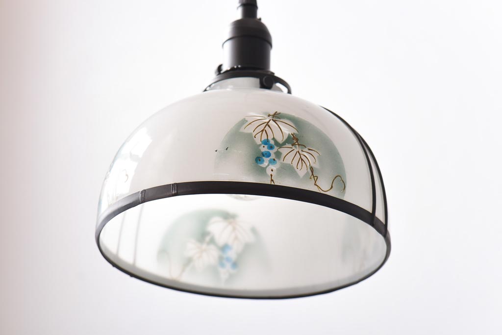 アンティーク照明　蔦の図が可愛らしいセル巻ペンダントライト(天井照明、電笠、吊り下げ照明)(R-039164)