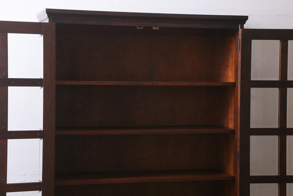 中古　北海道民芸家具　#115　落ち着いた色味のブックケース(本箱、収納棚、戸棚)(R-039194)
