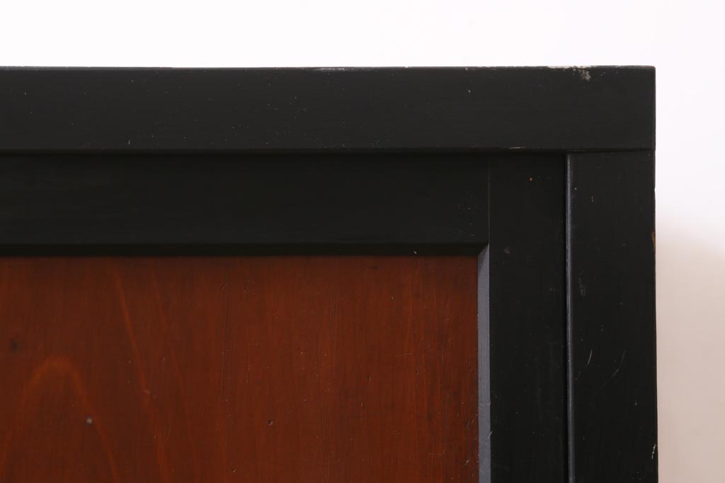 アンティーク家具　大正期　和の趣き漂うシンプルな戸棚(収納棚)(R-039222)