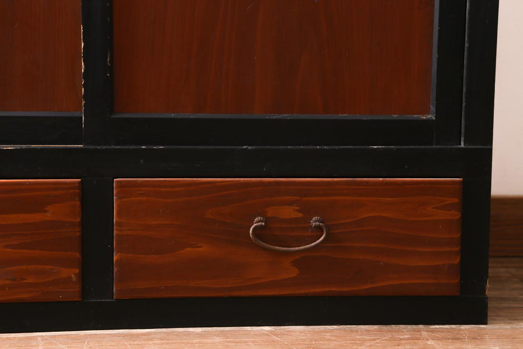 アンティーク家具　大正期　和の趣き漂うシンプルな戸棚(収納棚)(R-039222)