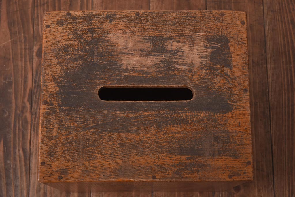 レトロ雑貨　使い込まれた風合いが味のある献金函(木製箱、木箱)(R-039227)