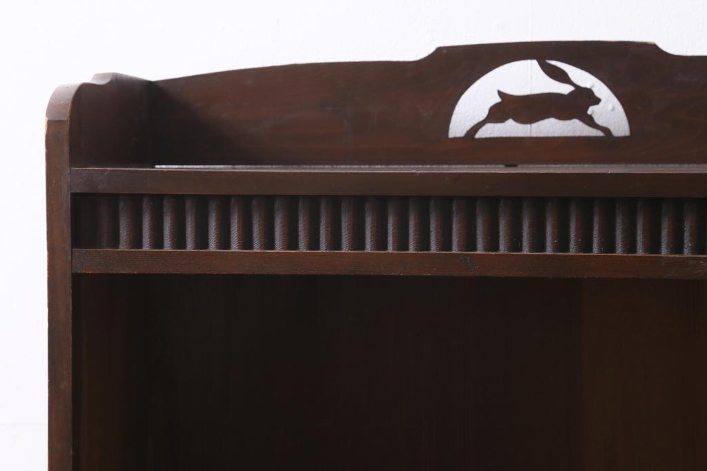 アンティーク家具　和製アンティーク　大正期　月見うさぎが愛らしい本棚(収納棚、ブックシェルフ、ウッドシェルフ)(R-039239)