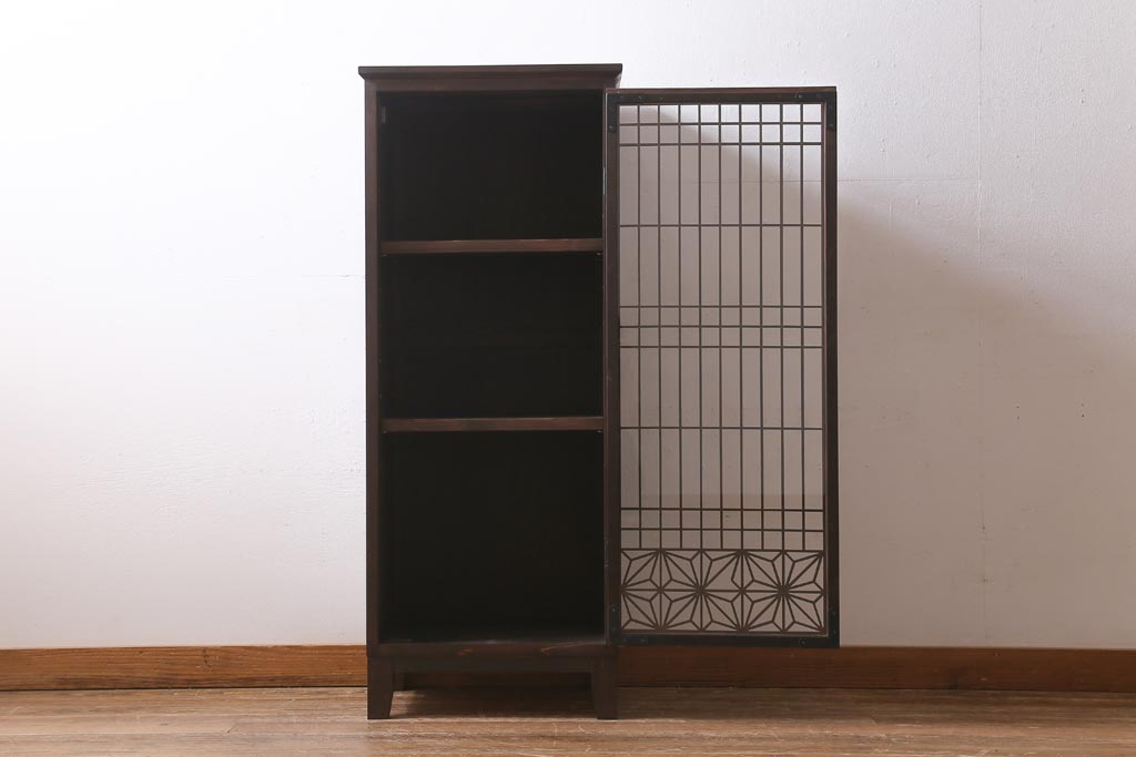 ラフジュ工房オリジナル　古建具リメイク　上品な組子の作りが風情漂う戸棚(書院戸、収納棚)(R-039262)