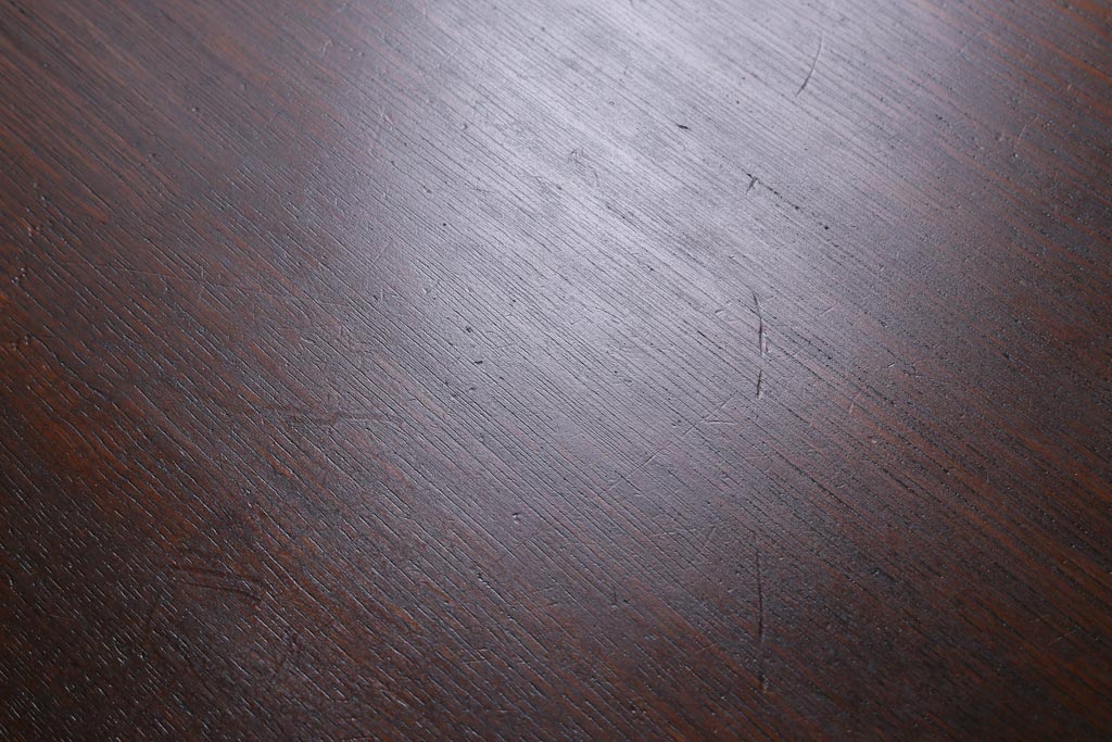 アンティーク家具　和製アンティーク　大正昭和初期　栓材　上手物!上品な挽き物加工の脚が魅力な丸テーブル(座卓、ローテーブル)(R-039265)