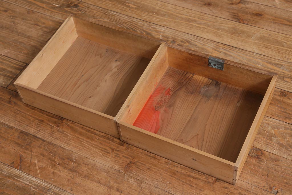 アンティーク家具　和製アンティーク　昭和初期　レトロな佇まいの本箱(ブックケース、収納棚、戸棚)(R-039275)