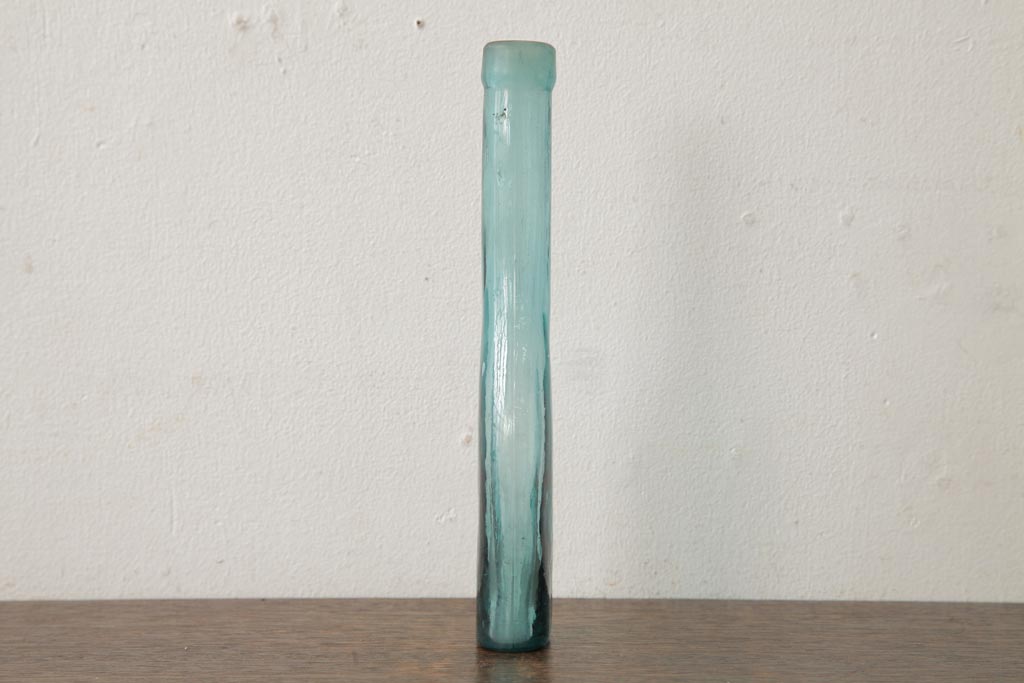 アンティーク雑貨　和製アンティーク　明治大正期　アンティークならではの個性あふれるガラスビン(アンティークボトル)(R-039287)