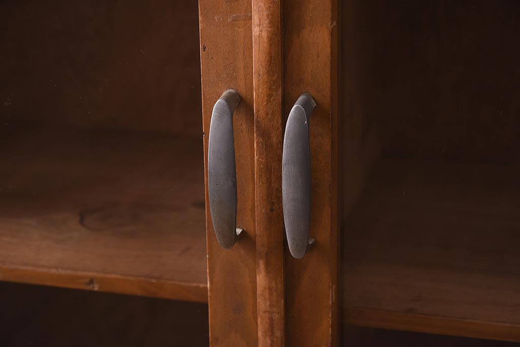アンティーク家具　和製アンティーク　昭和初期　凝った意匠が目を引く戸棚(収納棚、キャビネット)(R-039294)