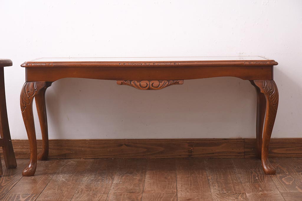 ヴィンテージ家具　フランスビンテージ　優雅なフォルムが目を引く猫脚のサイドテーブル(センターテーブル、ローテーブル)(R-039295)