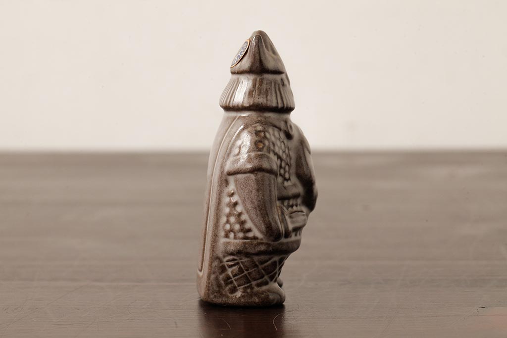 ヴィンテージ雑貨　北欧ビンテージ　Upsala Ekeby(ウプサラ・エクビー)社　Taisto Kaasinenデザイン　Viking　フィギア(置き物、ディスプレイ雑貨)(R-039316)
