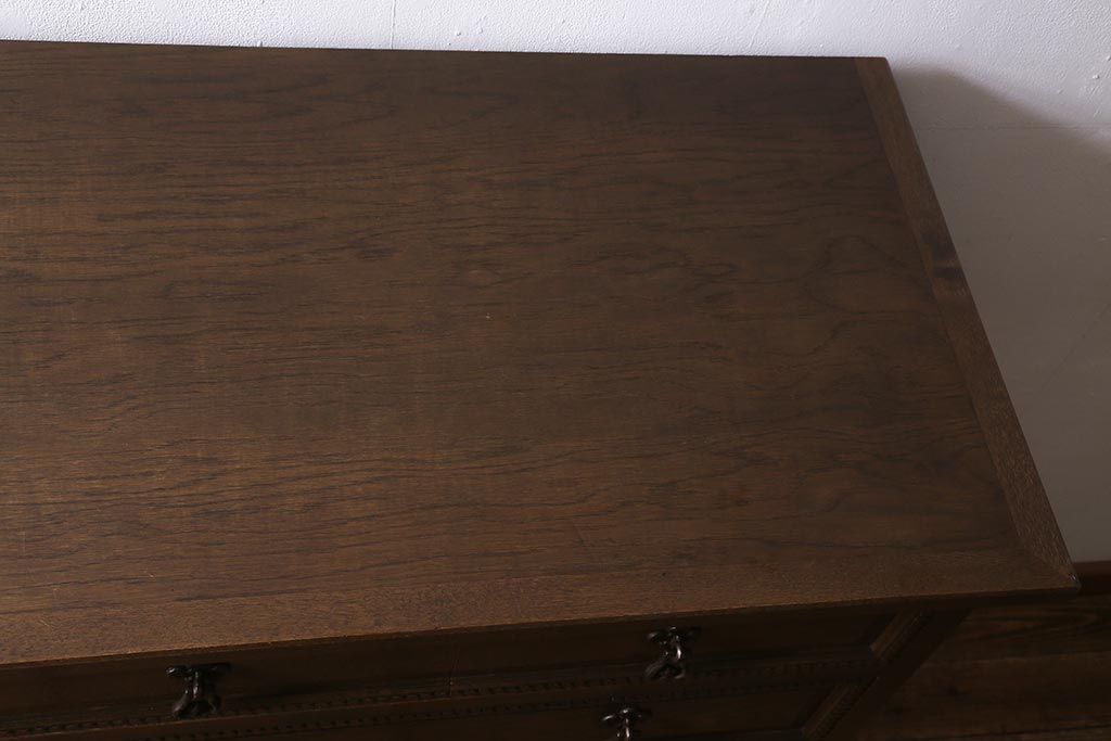 ビンテージ家具　神戸洋家具　伊藤家具　クラシカルな佇まいのチェスト(衣装タンス、引き出し、ヴィンテージ)(R-039363)
