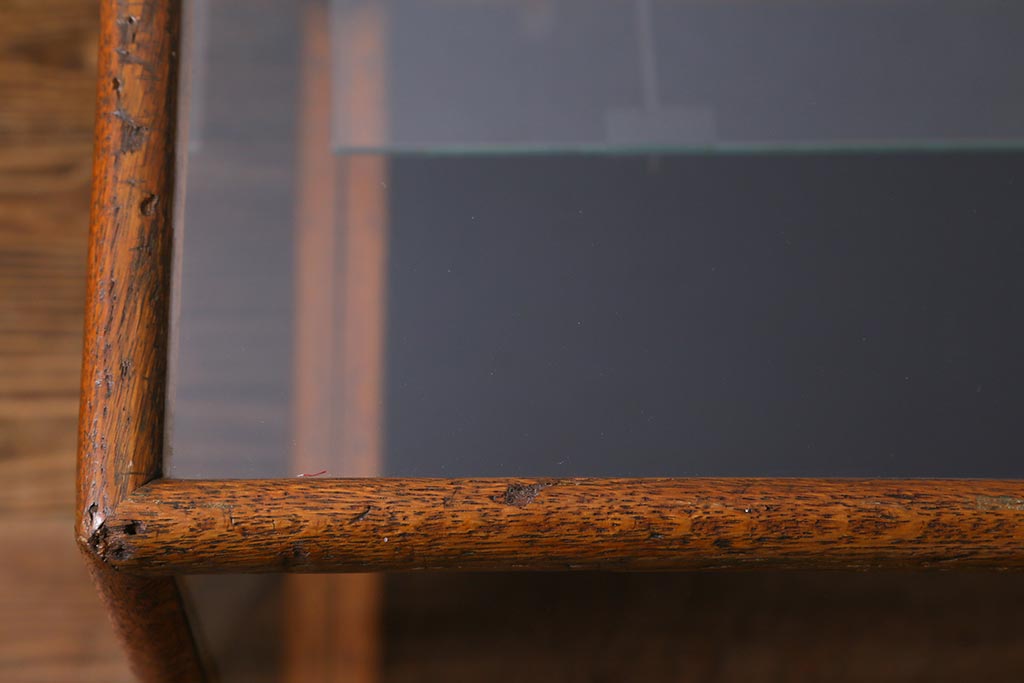 アンティーク家具　イギリスアンティーク　WITHY GROVE STORES　オーク材製　温かみのある木色がレトロなガラスケース(ショーケース、陳列棚)(R-039366)
