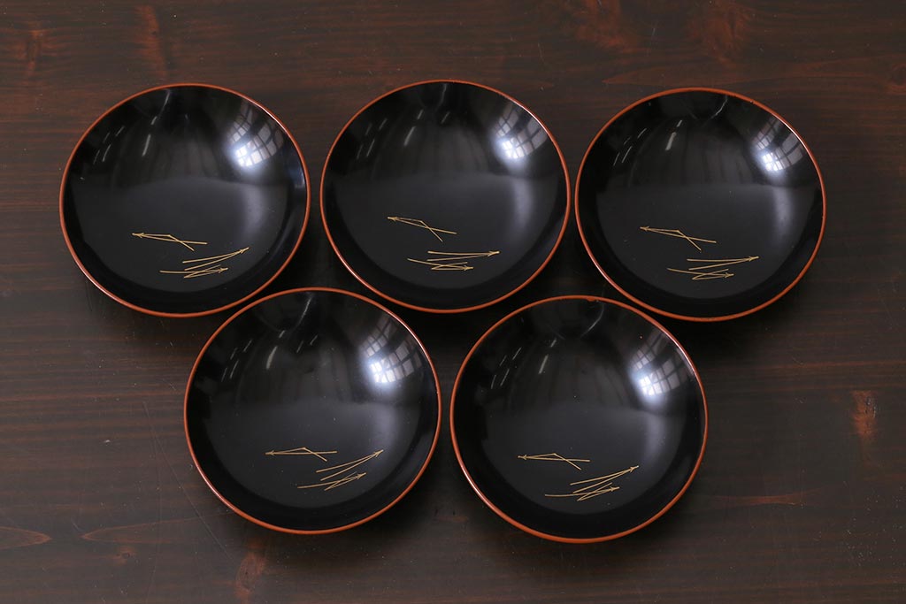 アンティーク雑貨　和製アンティーク　松蒔絵木製蓋付椀5客セット(お椀、漆器)(R-039373)