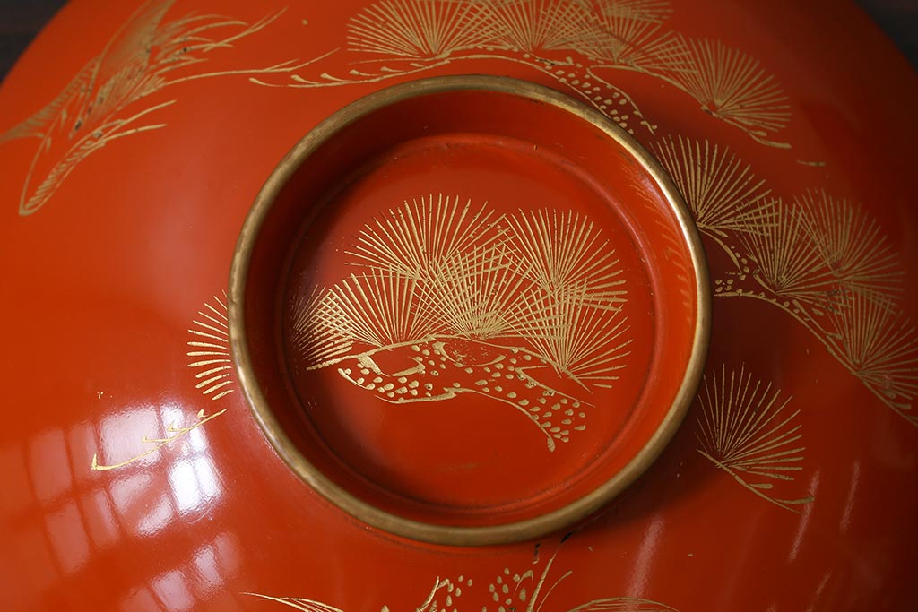 アンティーク雑貨　和製アンティーク　鶴・松　縁起の良い沈金蒔絵の木製椀5客セット(蓋付き椀、漆器、和食器)(R-039375)