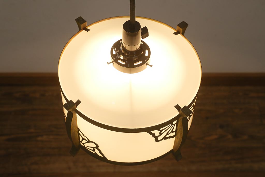 アンティーク照明　和製アンティーク　昭和初期　透かし模様が目を引く吊り下げ照明(天井照明)(R-039377)