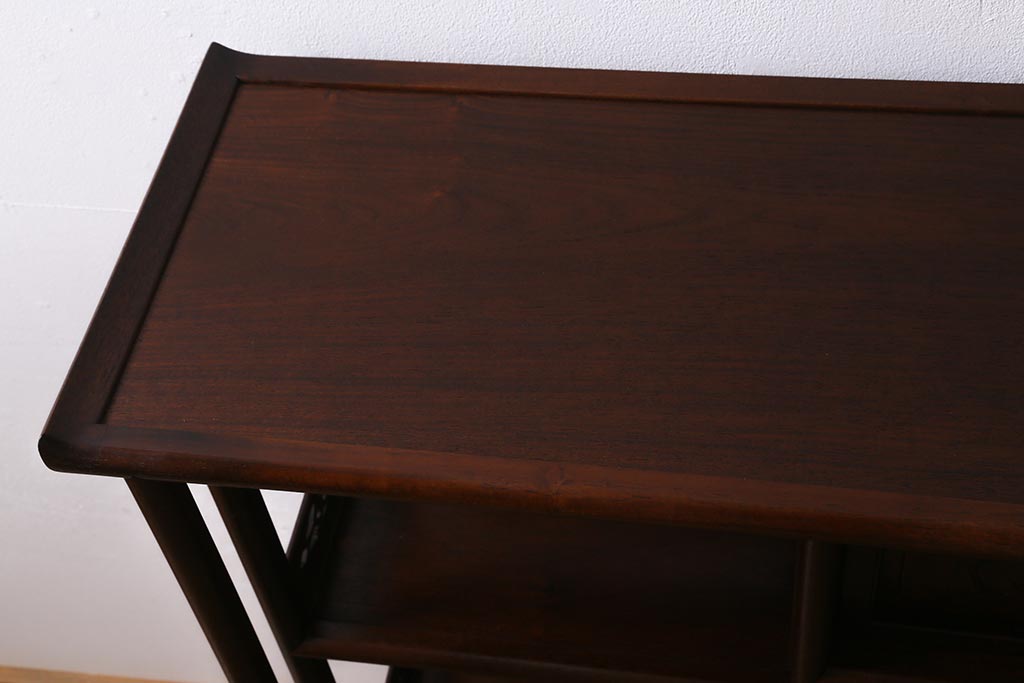 ビンテージ家具　和製ビンテージ　伝統工芸品　唐木指物　紫檀材　漆塗り　上質な和の雰囲気漂う飾り棚(茶棚、陳列棚)(R-039413)