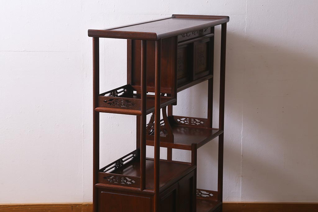 ビンテージ家具　和製ビンテージ　伝統工芸品　唐木指物　紫檀材　漆塗り　上質な和の雰囲気漂う飾り棚(茶棚、陳列棚)(R-039413)